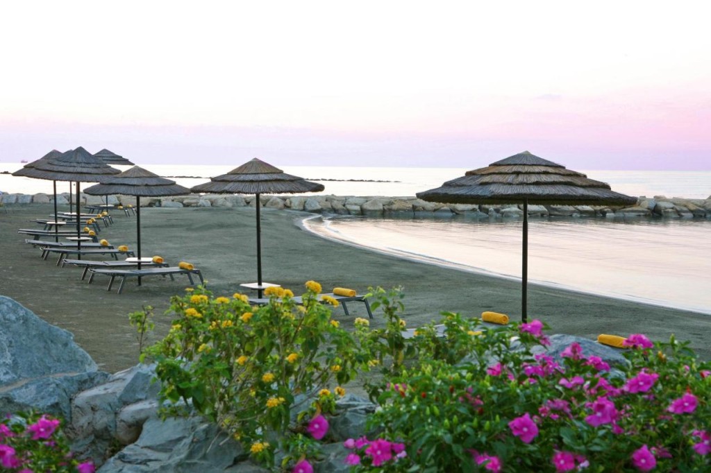 CROWN PLAZA