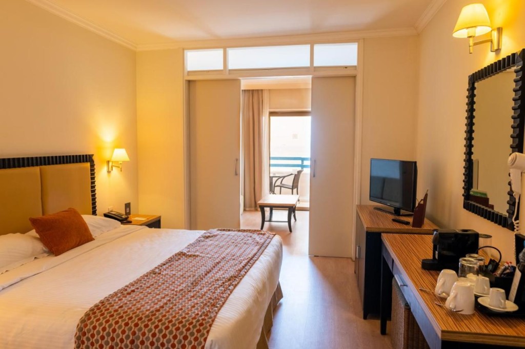 ELIAS BEACH HOTEL
