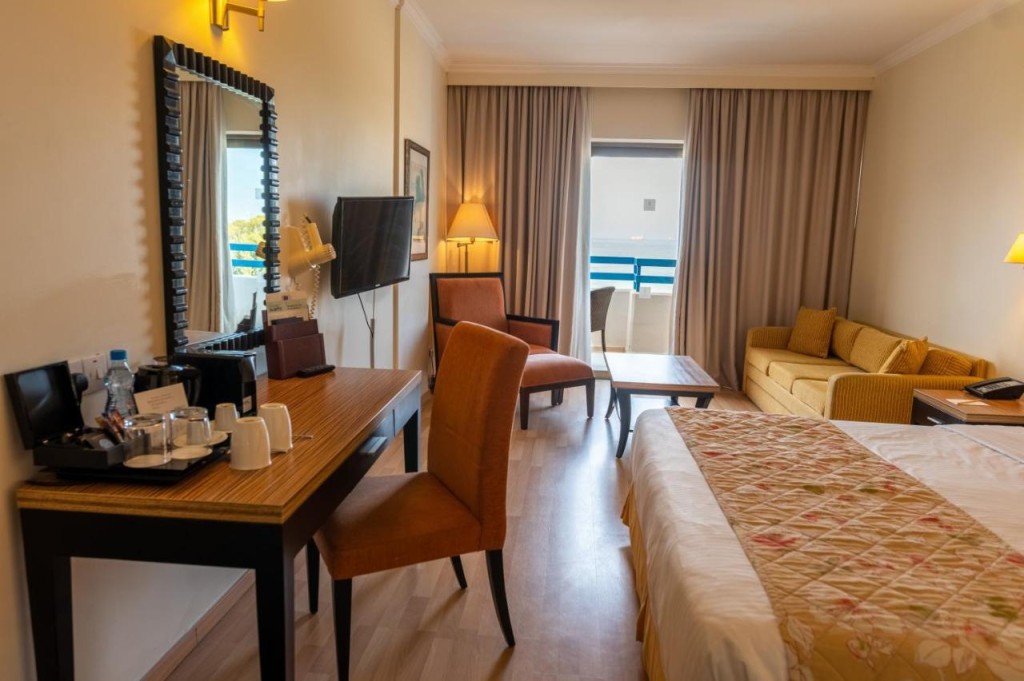 ELIAS BEACH HOTEL