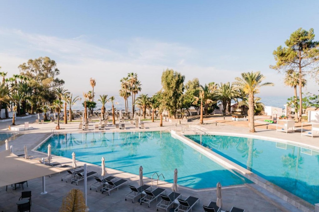 ELIAS BEACH HOTEL