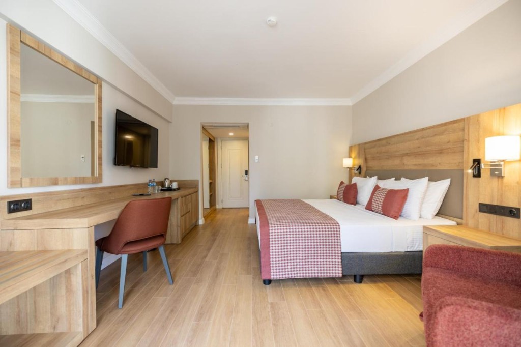 PROXIMA HOTEL