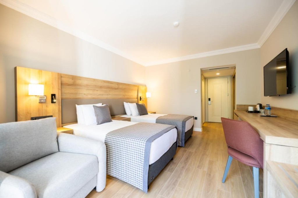 PROXIMA HOTEL