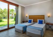RISUS BEACH RESORT HOTEL