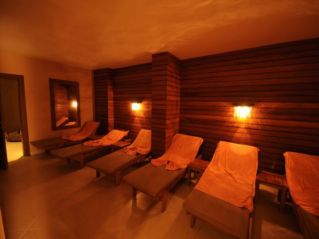 INSULA RESORT