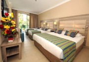 INSULA RESORT