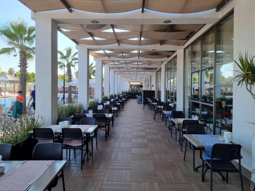 LINDA SUNNY BEACH HOTEL & SPA