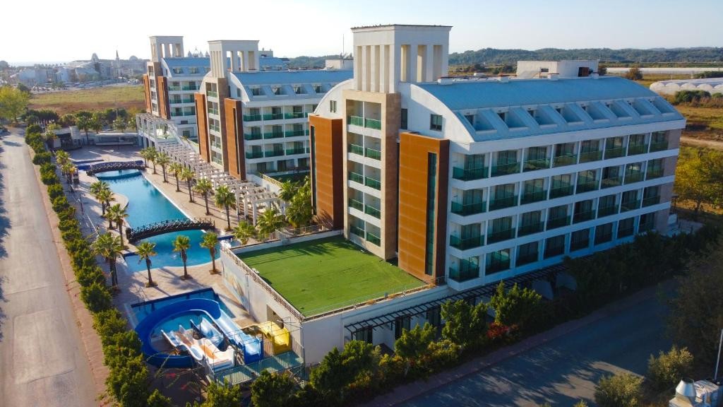 LINDA SUNNY BEACH HOTEL & SPA