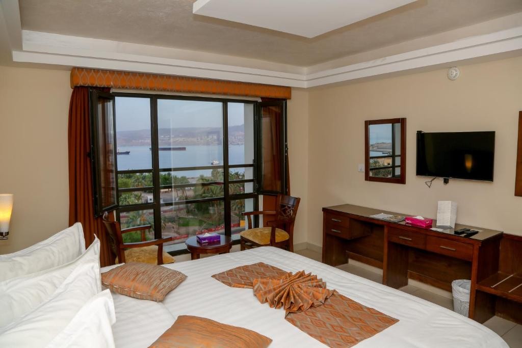 City Tower Hotel