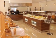 La Costa City Hotel