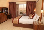 La Costa City Hotel