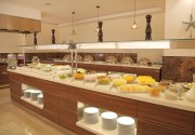 La Costa City Hotel