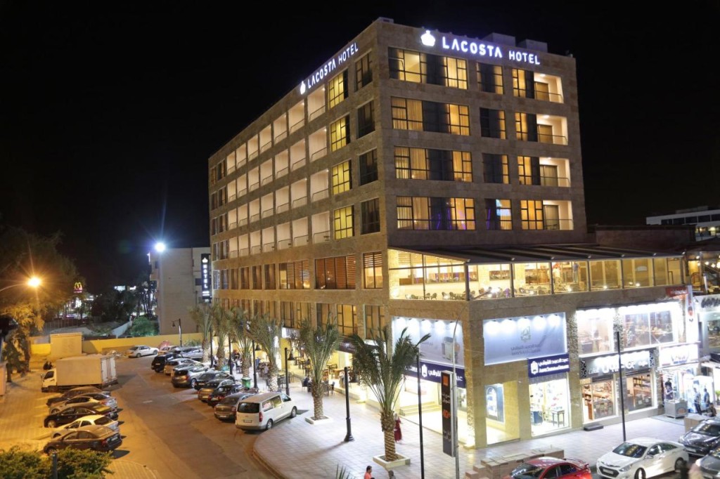 La Costa City Hotel