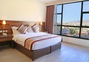 La Costa City Hotel