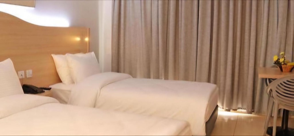 Golden Lutos Hotel