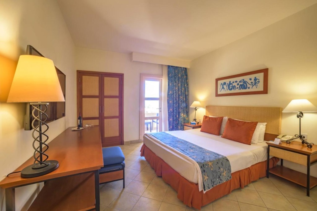 Marina Plaza Tala Bay