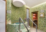 Crowne Plaza Jumeirah Hotel