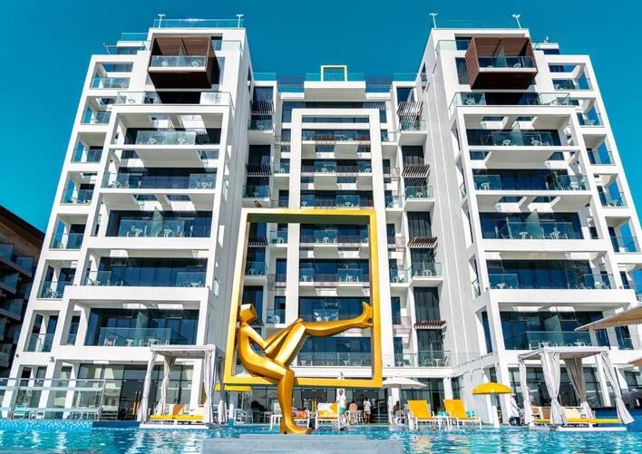 C Central Hotel & Resort