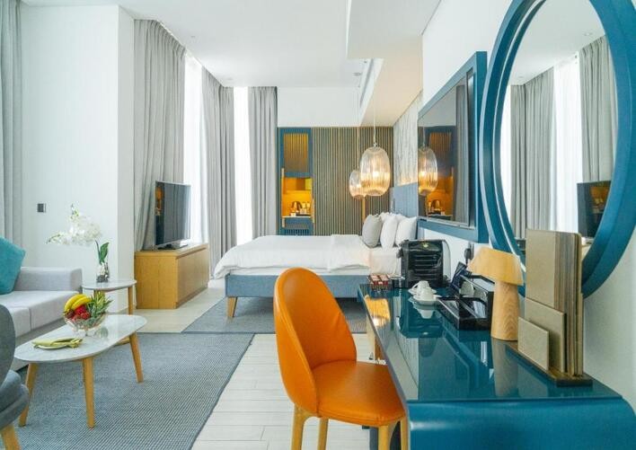 C Central Hotel & Resort