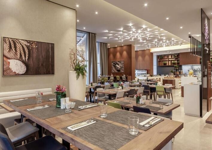 Doubletree by Hilton Al Jaddaf