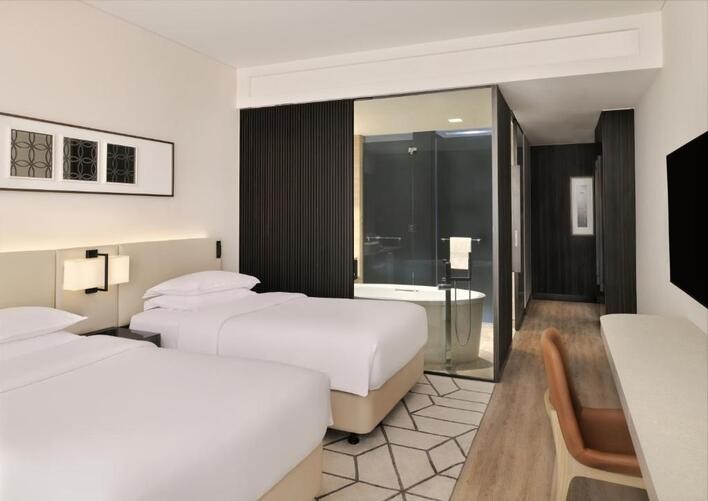 Sheraton Grand Hotel