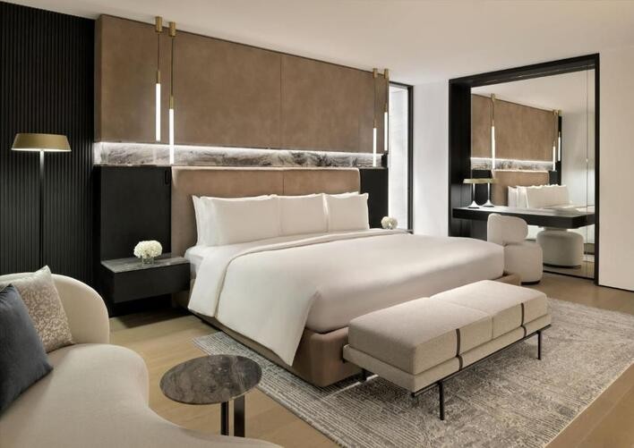 Sheraton Grand Hotel