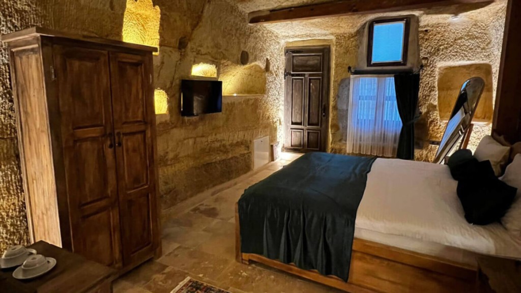 CHAKRA SPECIAL CAVES