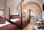 ROMANTIC CAVE