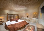 ROMANTIC CAVE