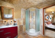 ROMANTIC CAVE
