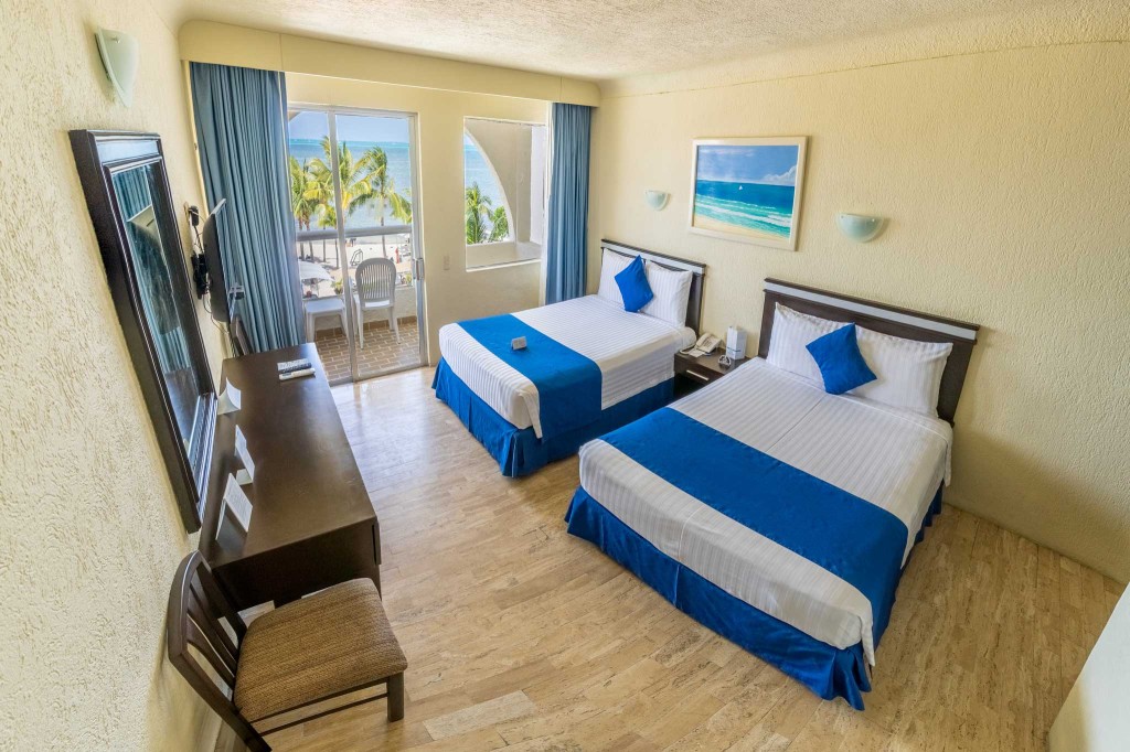 AQUAMARINA BEACH HOTEL CANCUN