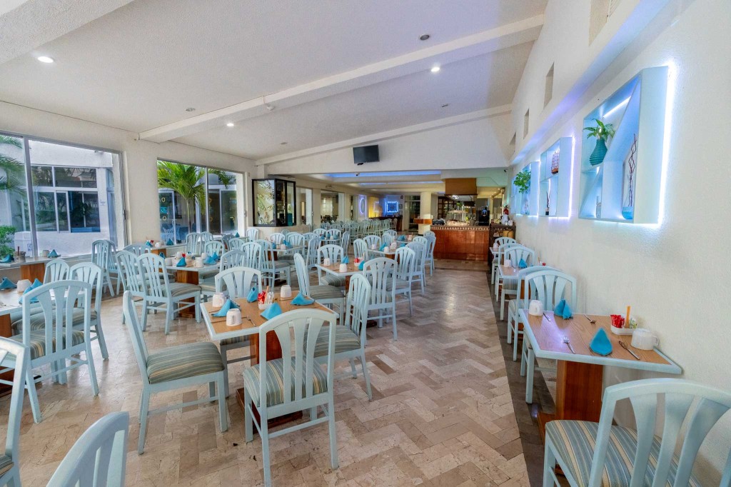 AQUAMARINA BEACH HOTEL CANCUN