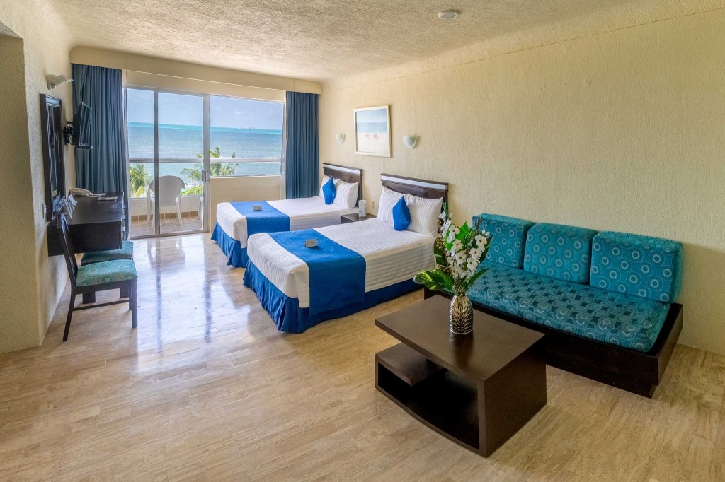 AQUAMARINA BEACH HOTEL CANCUN