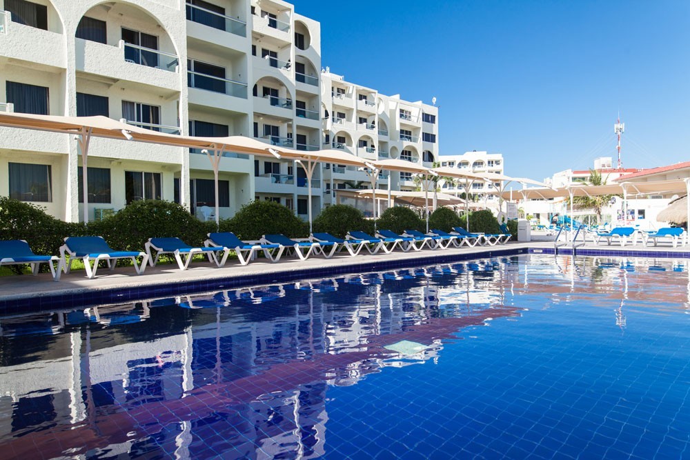 AQUAMARINA BEACH HOTEL CANCUN