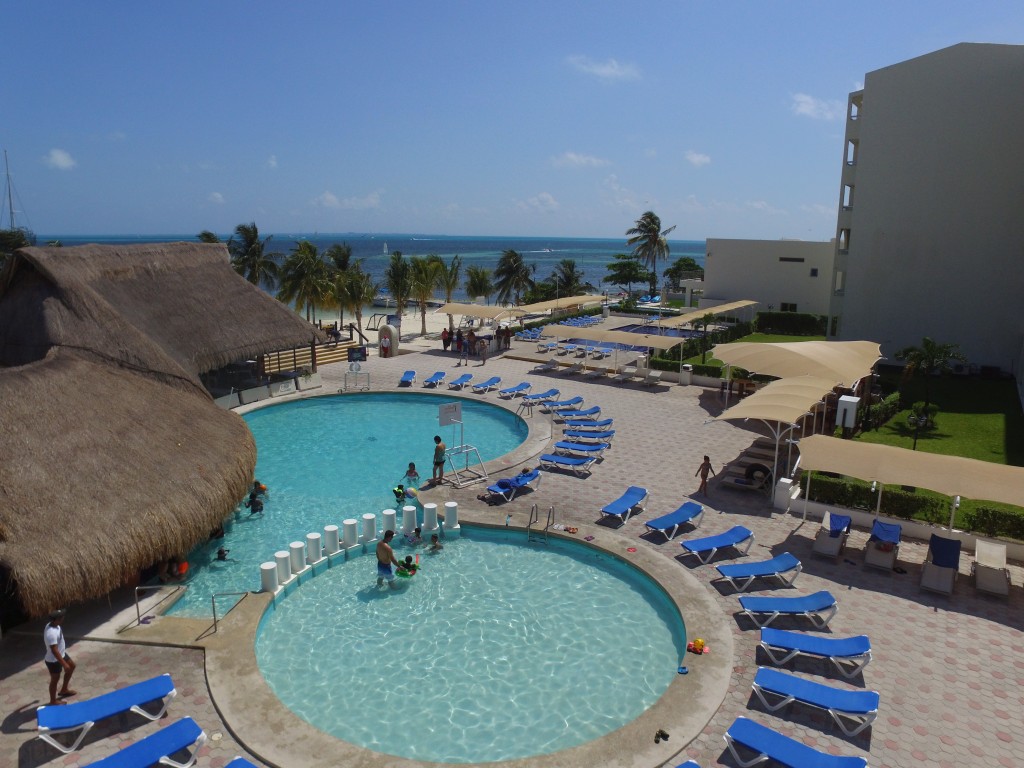 AQUAMARINA BEACH HOTEL CANCUN