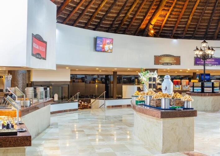 CROWN PARADISE CLUB CANCUN