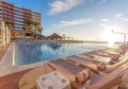 CROWN PARADISE CLUB CANCUN