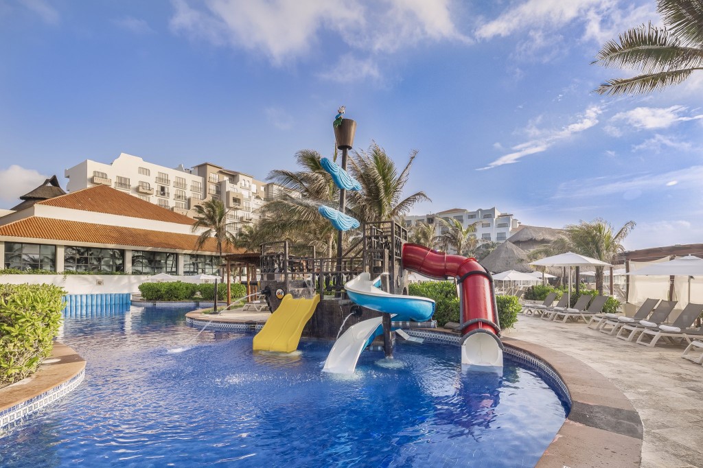 FIESTA AMERICANA CONDESA CANCUN ALL INCLUSIVE