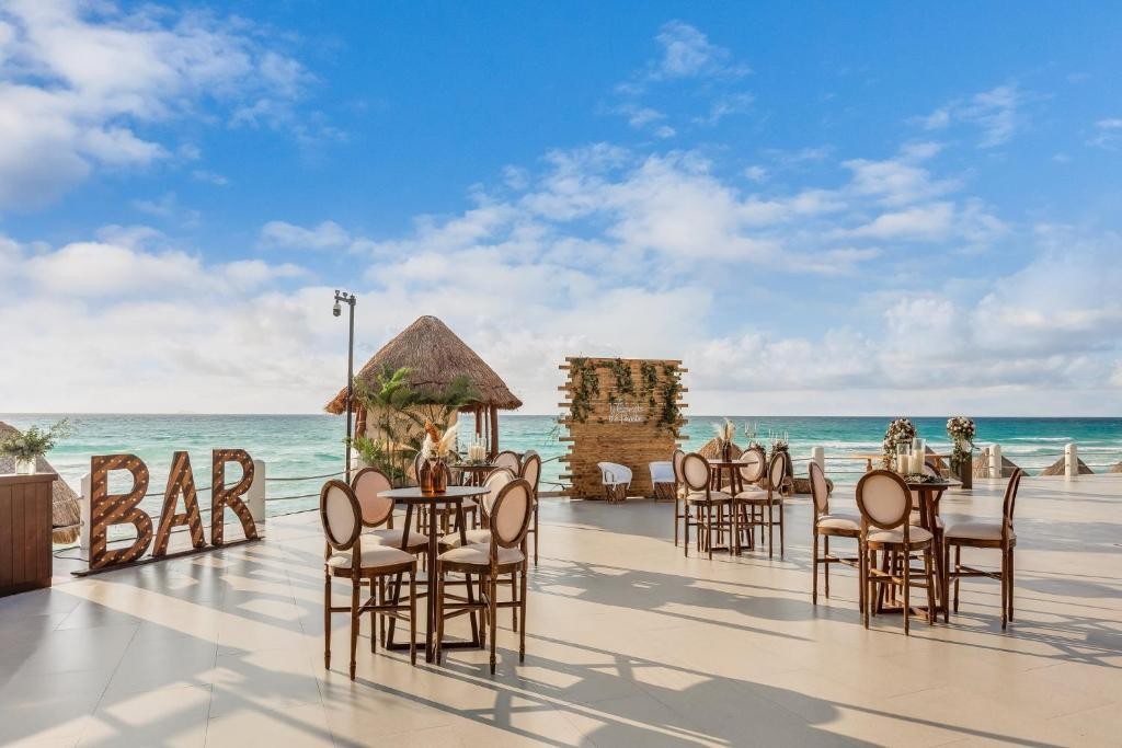 FIESTA AMERICANA CONDESA CANCUN ALL INCLUSIVE