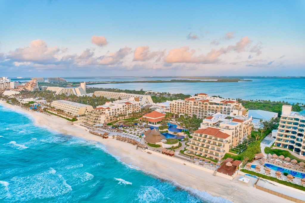 FIESTA AMERICANA CONDESA CANCUN ALL INCLUSIVE