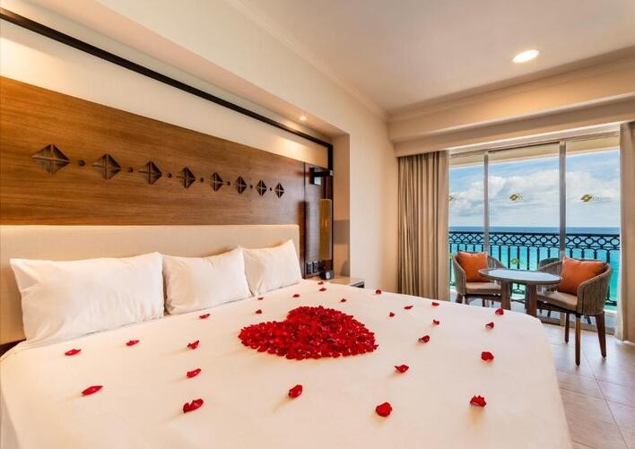 GR SOLARIS CANCUN