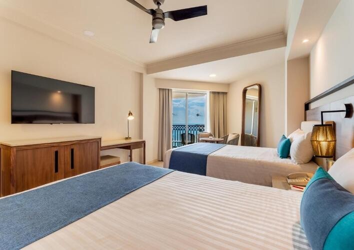GR SOLARIS CANCUN