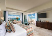 GRAND OASIS PALM
