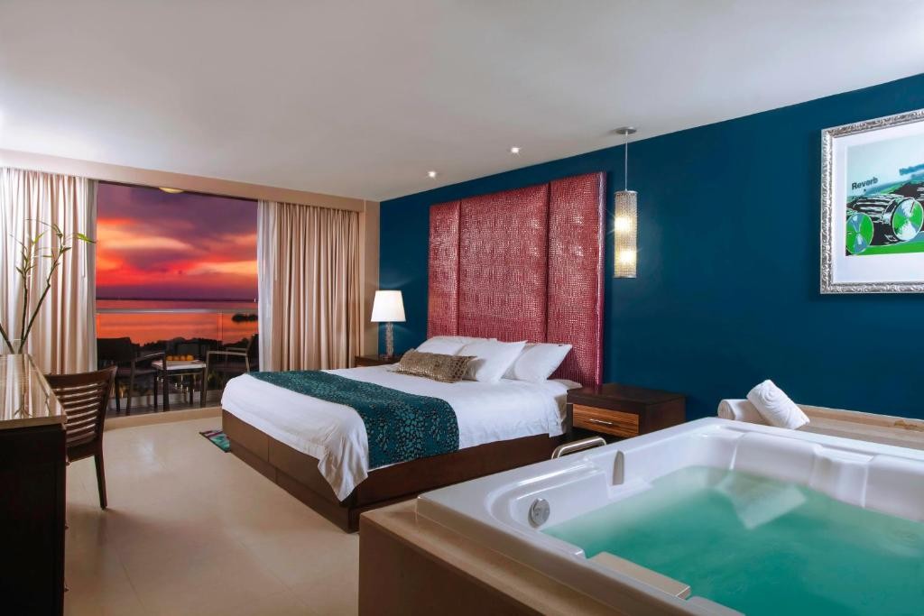 HARD ROCK HOTEL CANCUN
