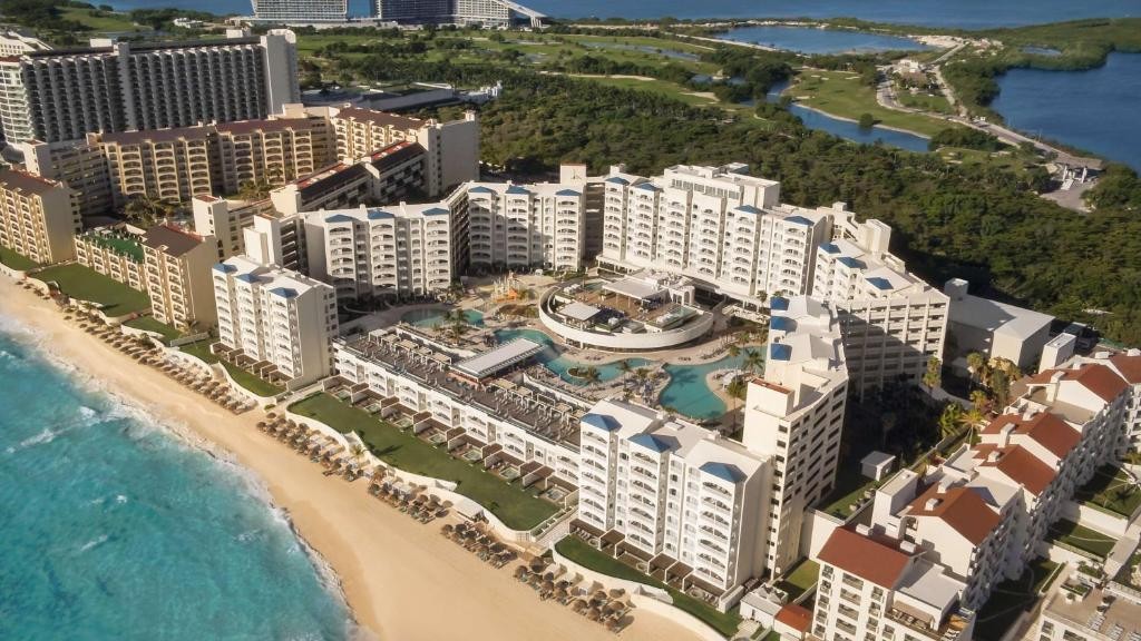 HILTON CANCUN MAR CARIBE ALL-INCLUSIVE RESORT