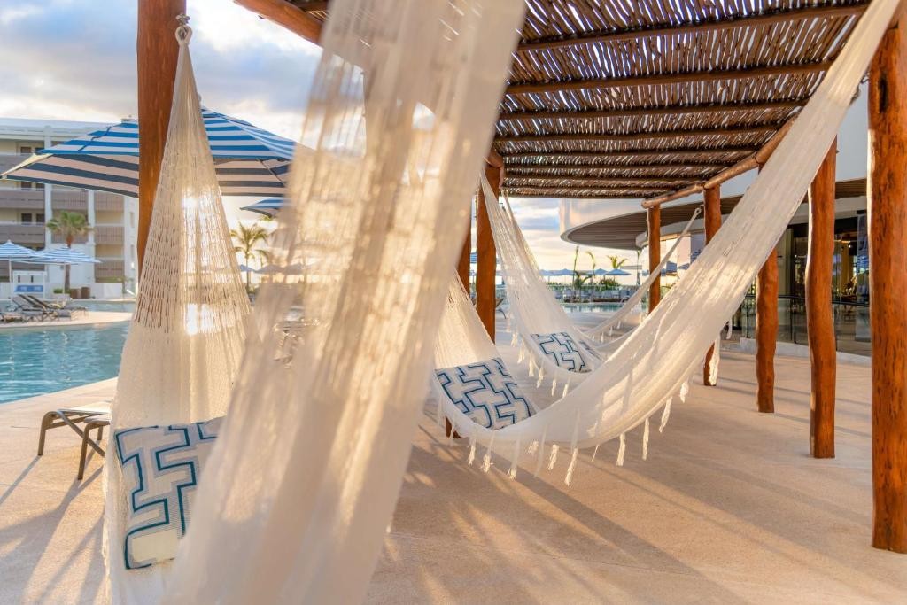 HILTON CANCUN MAR CARIBE ALL-INCLUSIVE RESORT
