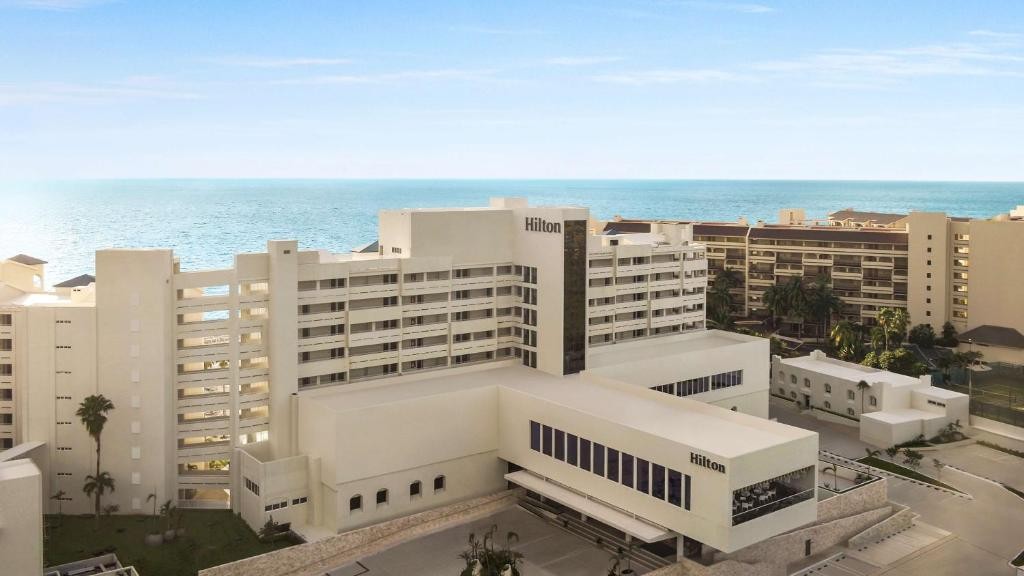 HILTON CANCUN MAR CARIBE ALL-INCLUSIVE RESORT