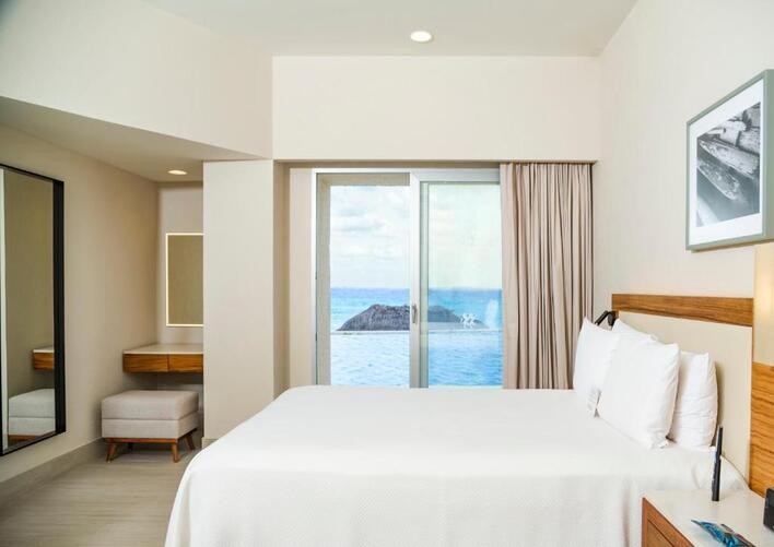 HOTEL EMPORIO CANCUN WITH OPTIONAL ALL INCLUSIVE