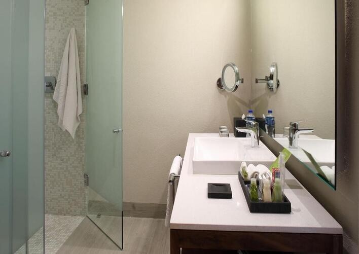 HOTEL EMPORIO CANCUN WITH OPTIONAL ALL INCLUSIVE
