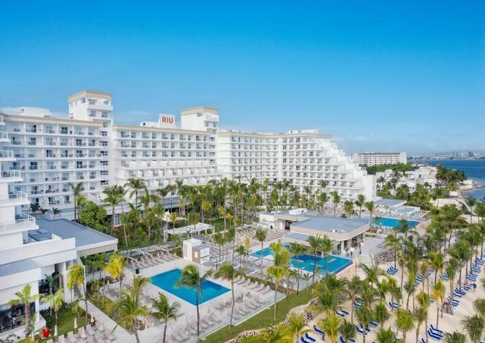 HOTEL RIU CARIBE