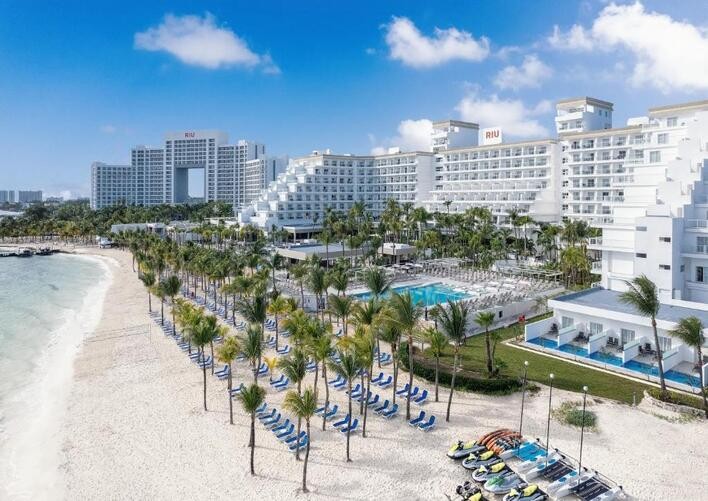 HOTEL RIU CARIBE